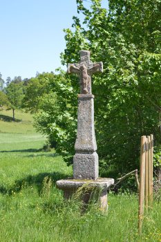 Lire la suite à propos de l’article Croix de chemins